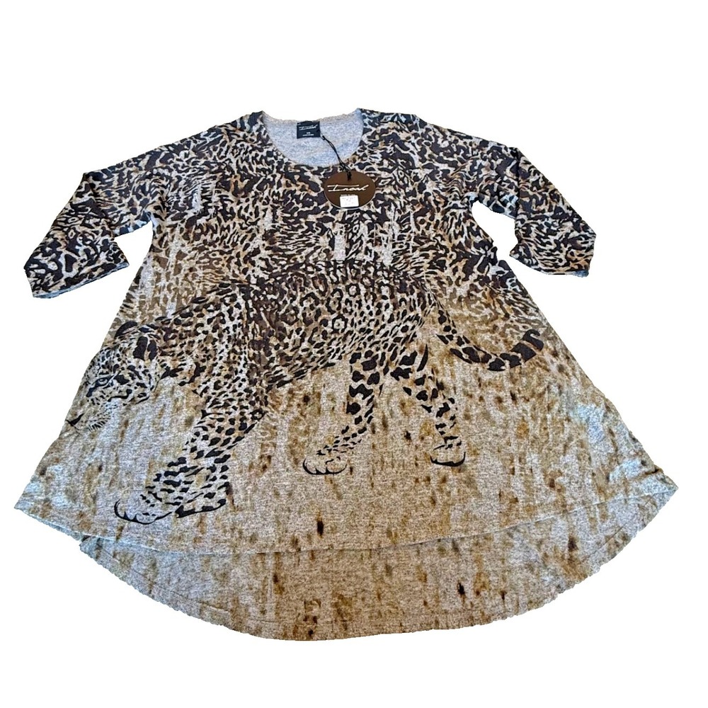 Inoah Wearable Art Clothing Women's 3/4 Sleeve A Line Top Cheetah Print XS NWT‎